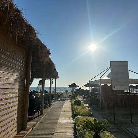 Apartment Sea Breeze Bliss On The